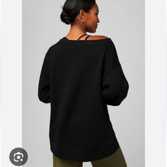 Fabletics EUC XS OVERSIZED Top - Picture 6 of 11